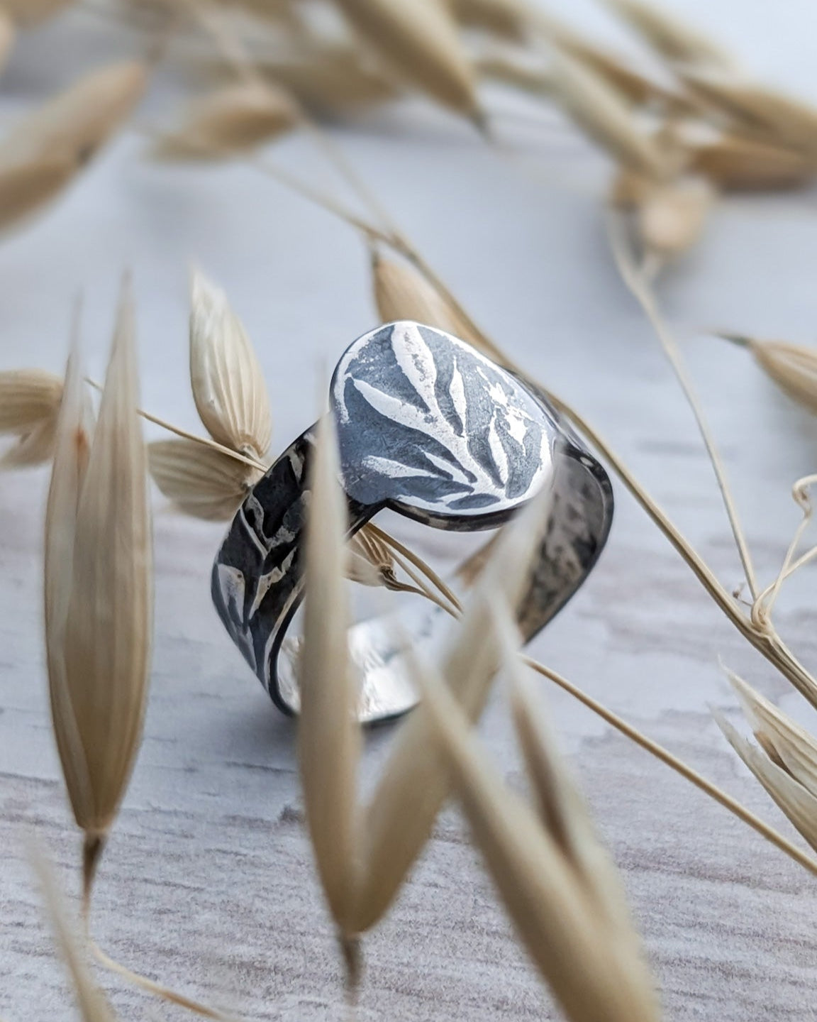 Wheat pattern textured silver ring