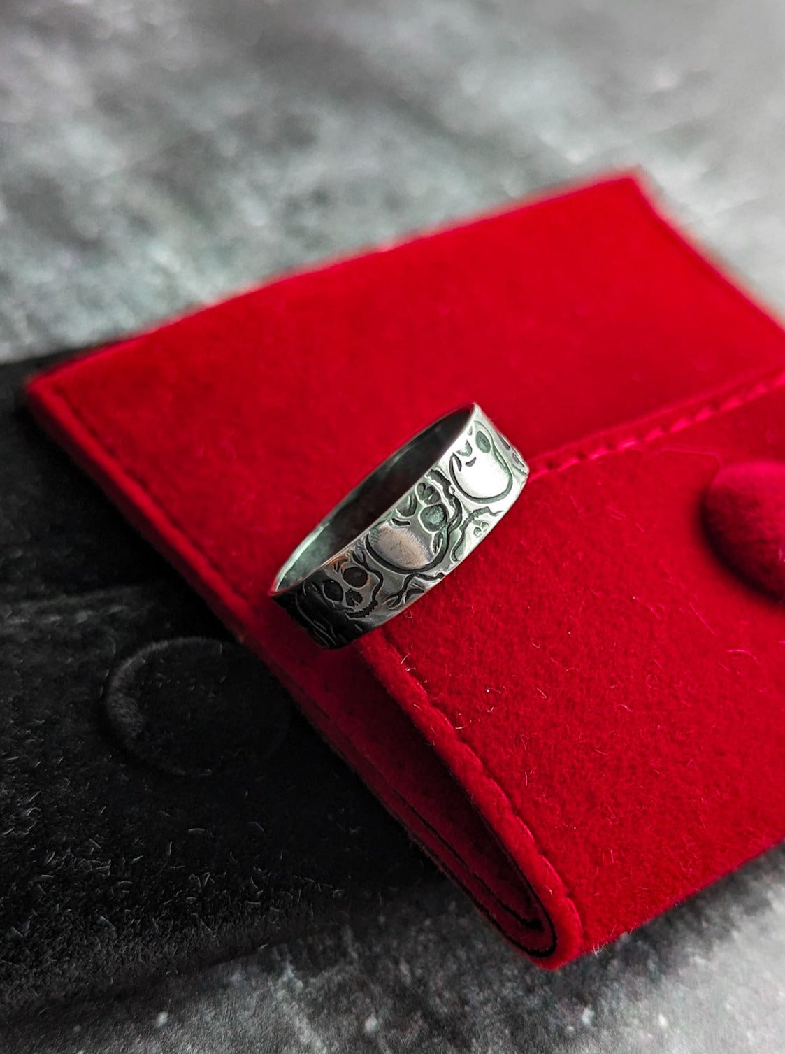 Nu metal silver jewellery skull ring