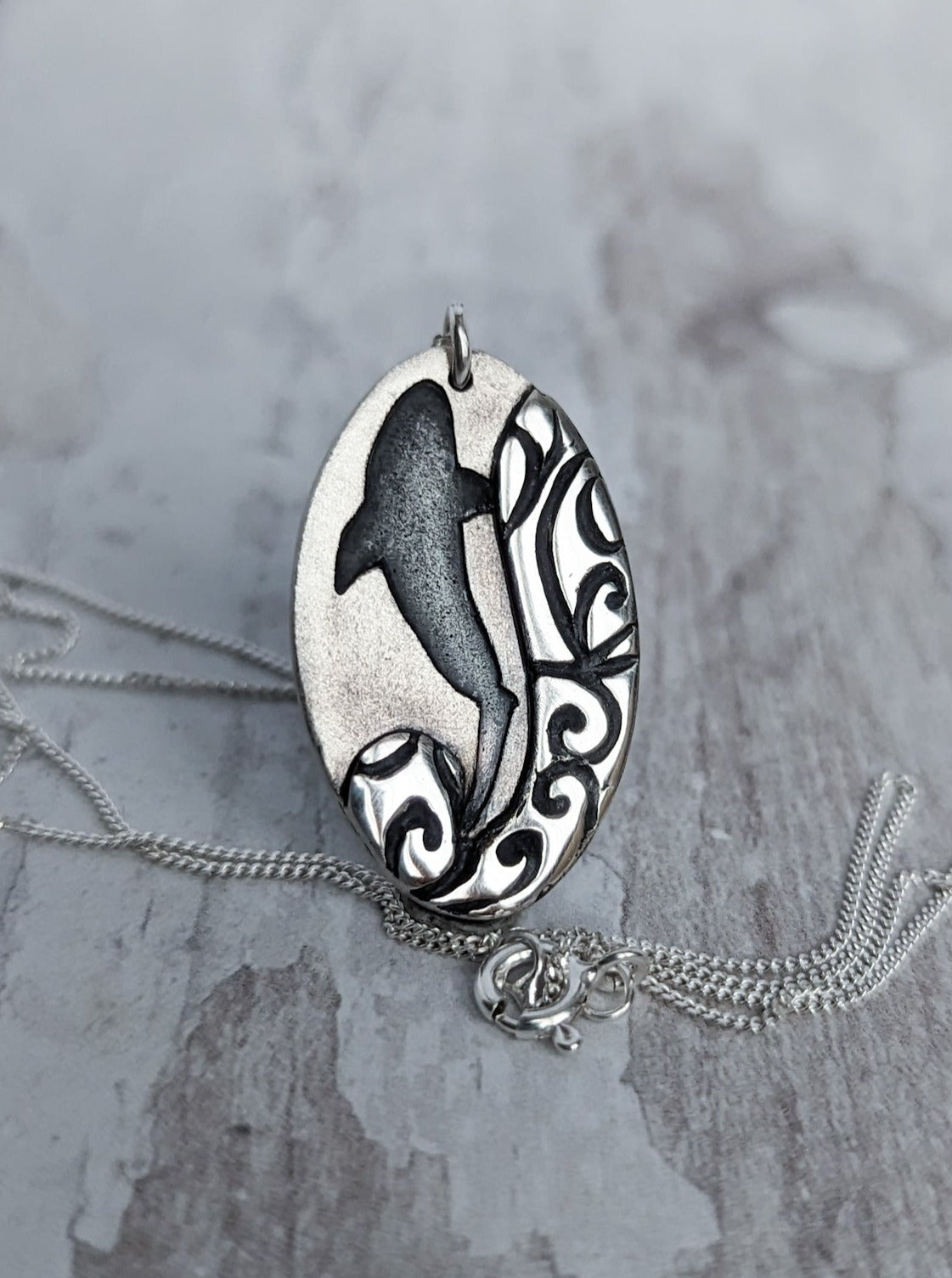 Silver oceania New Zealand shark pendant