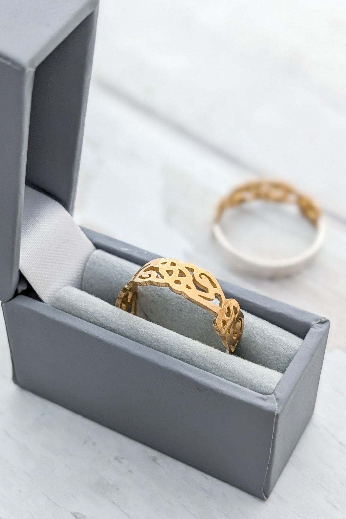 Love hearts Celtic design ring band in a grey gift box