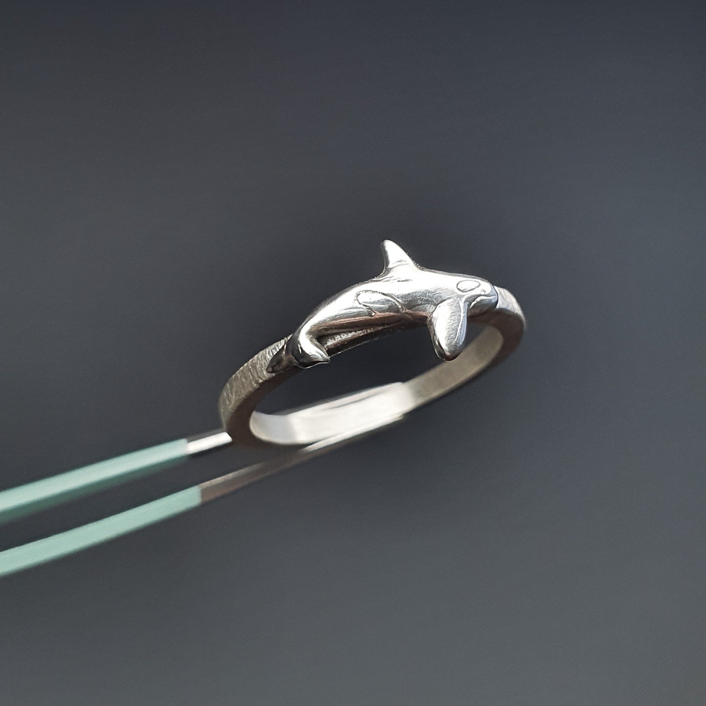 Solid silver orca whale ring