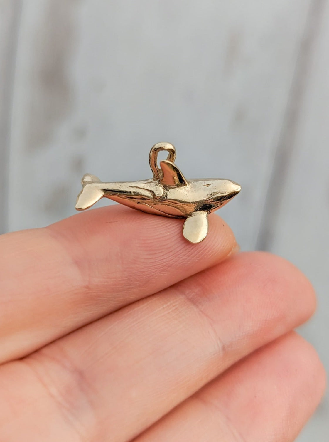 Accurate 3D gold orca charm