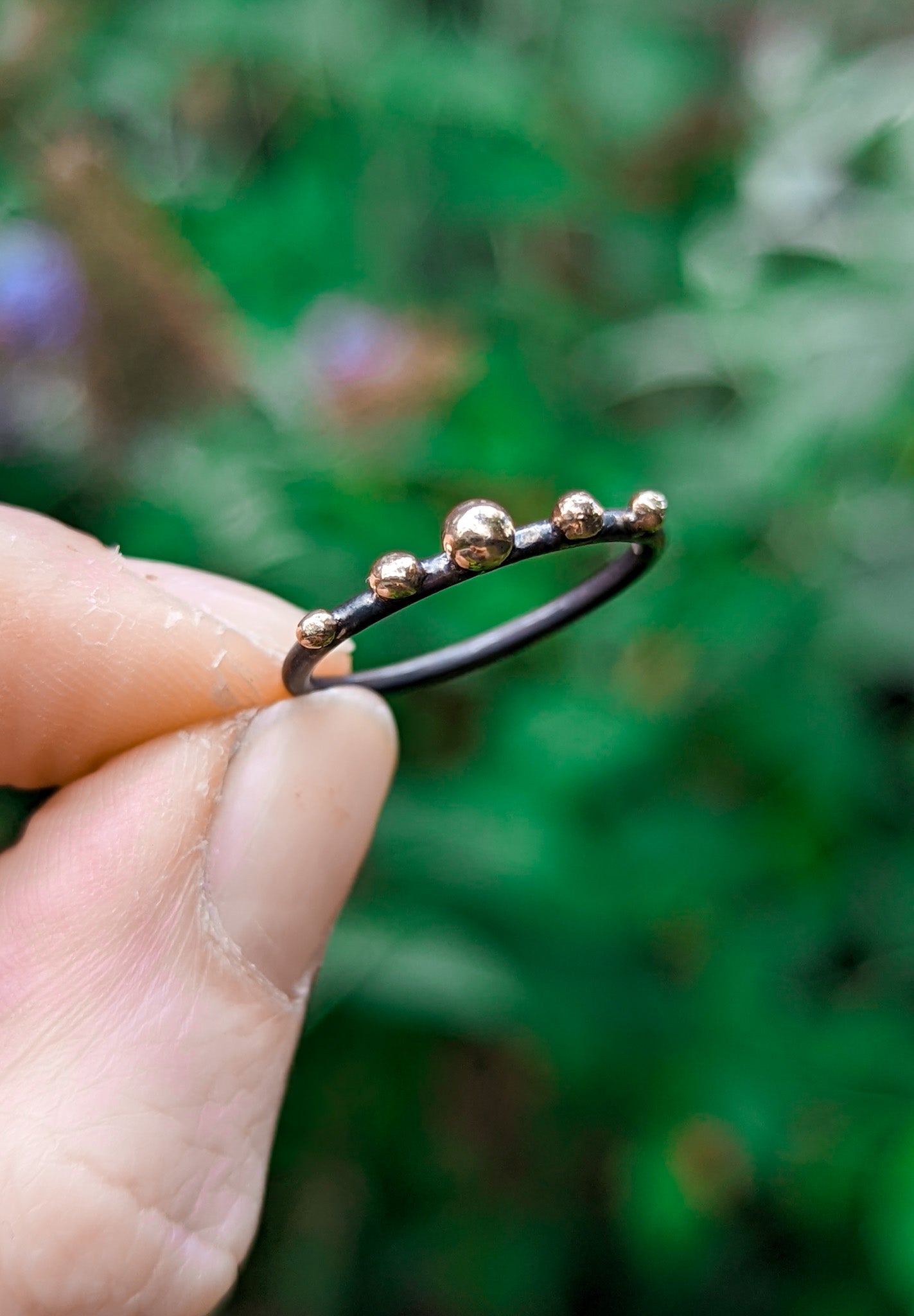 9ct Gold beaded ring